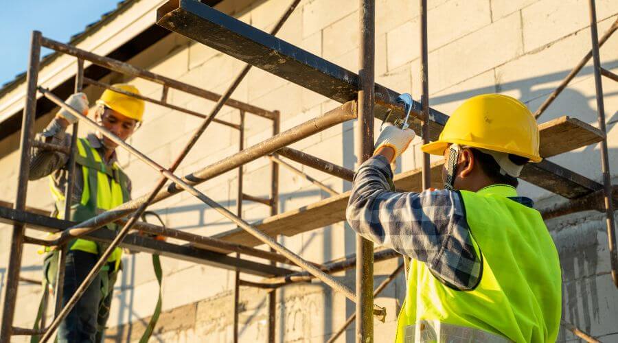 Professional residential roofers in Eagle, MI